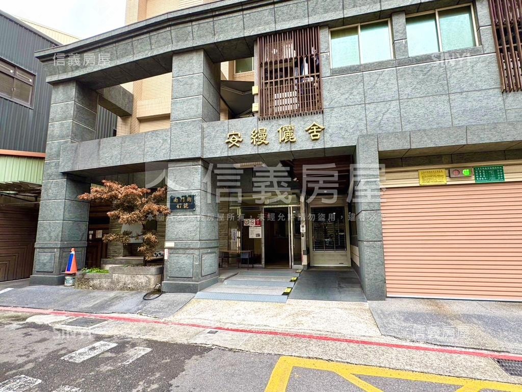 首購近火車站前套房房屋室內格局與周邊環境
