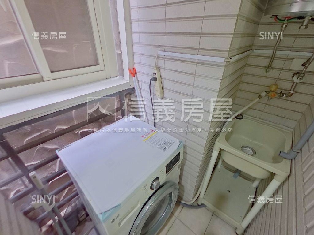 首購近火車站前套房房屋室內格局與周邊環境