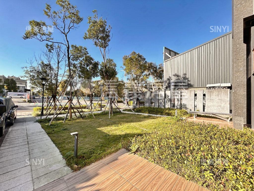 近Ａ９捷運翫美金店面Ｓ３房屋室內格局與周邊環境