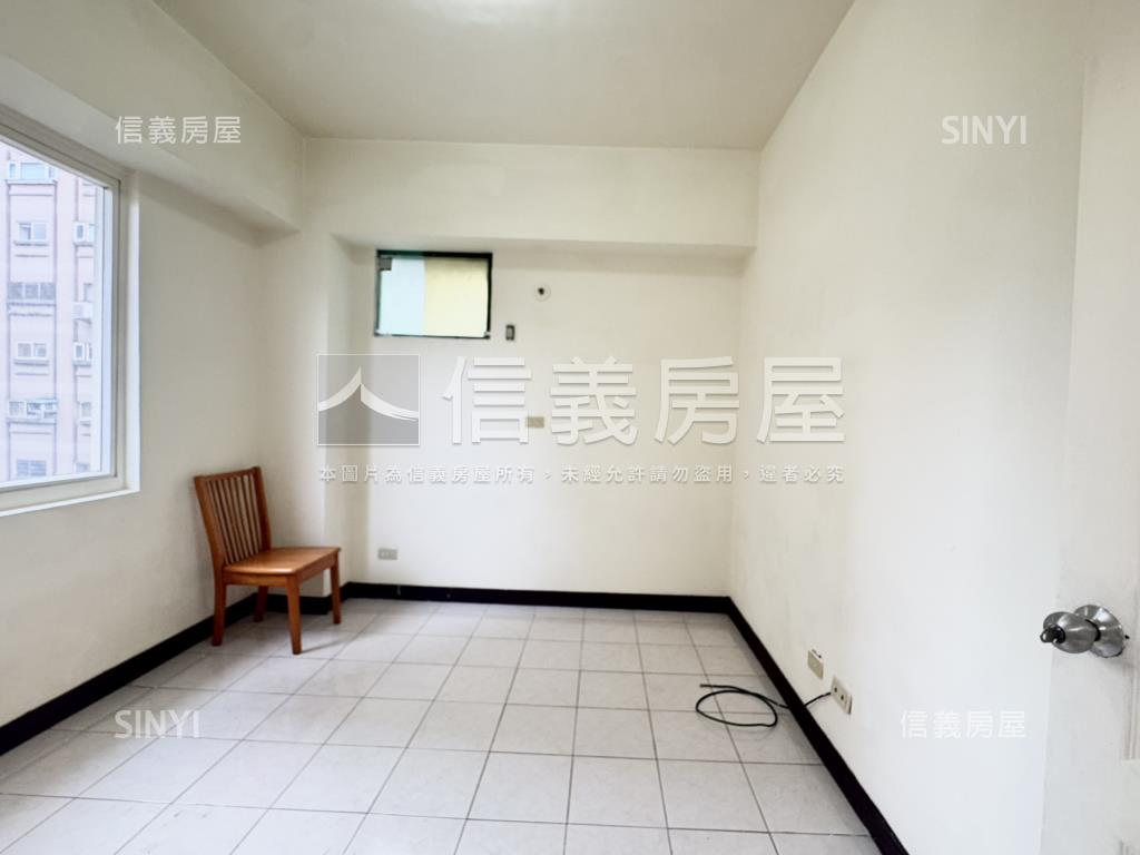 昌平電梯兩房房屋室內格局與周邊環境