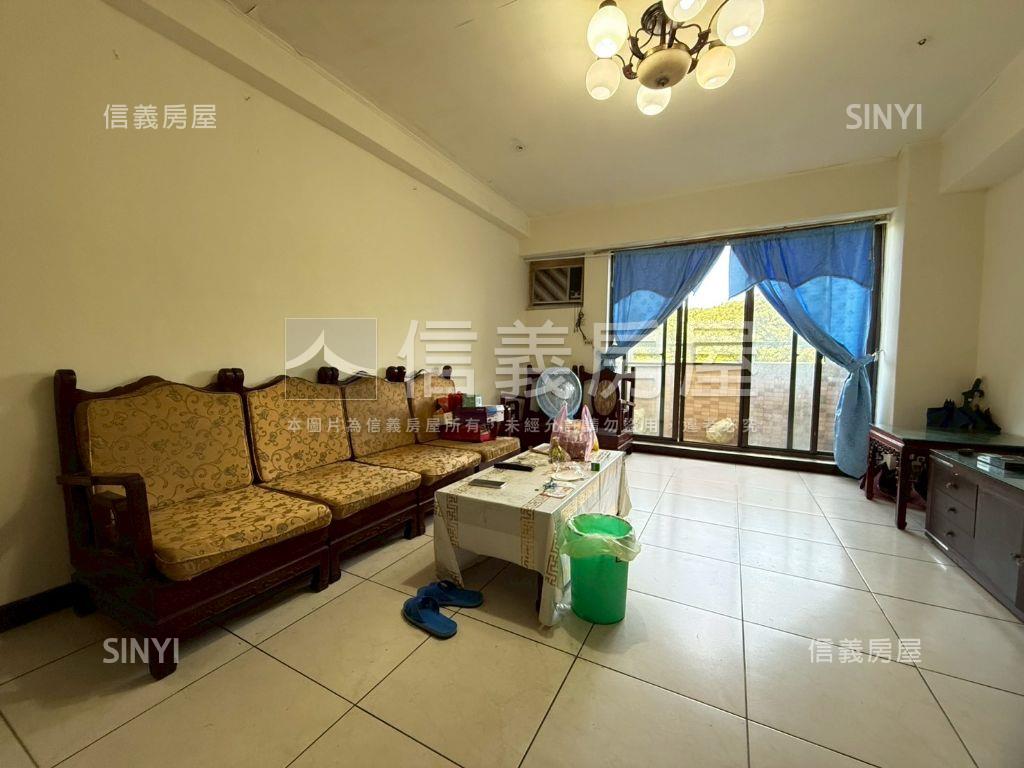 清幽山景大四房車位房屋室內格局與周邊環境