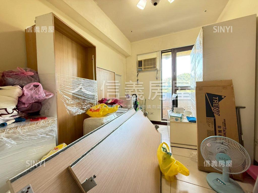 清幽山景大四房車位房屋室內格局與周邊環境