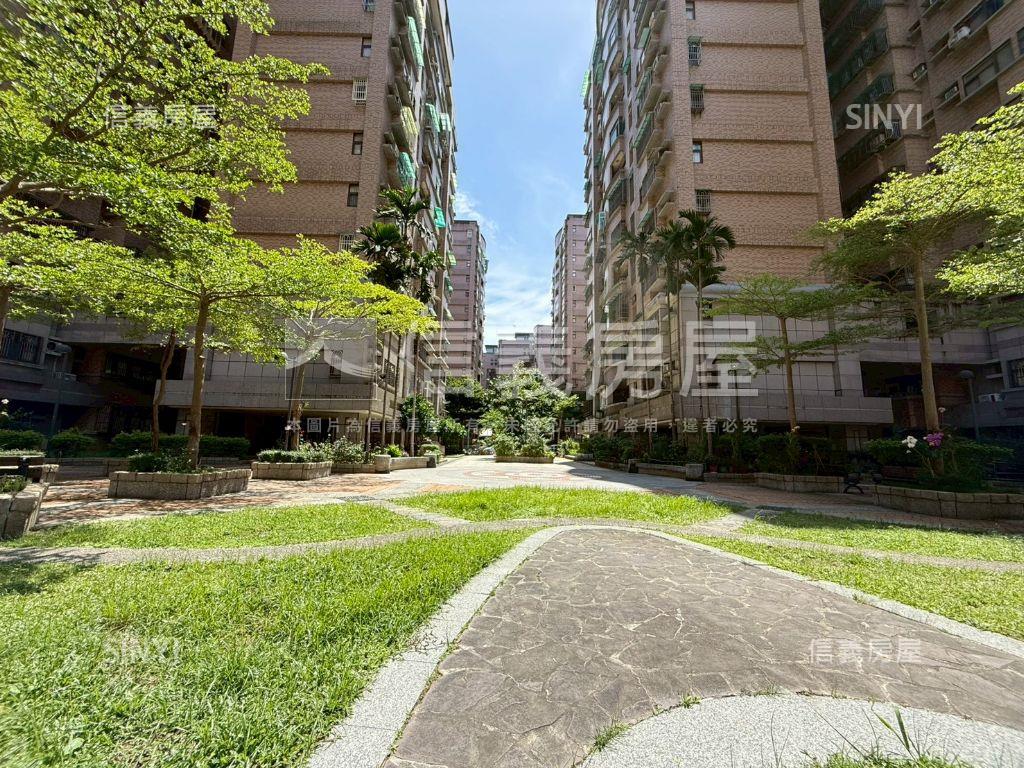 清幽山景大四房車位房屋室內格局與周邊環境