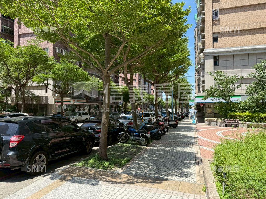 清幽山景大四房車位房屋室內格局與周邊環境