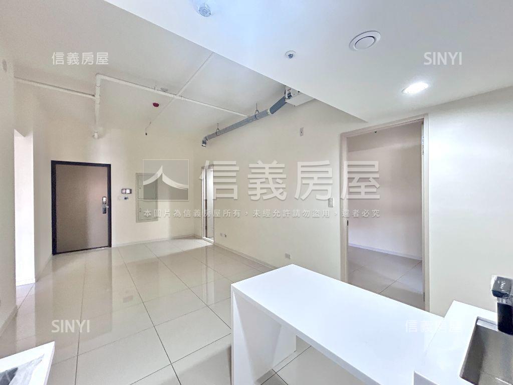 市政１號院高樓三房平車讚房屋室內格局與周邊環境