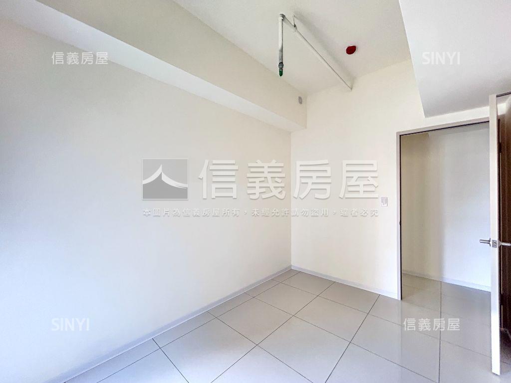 市政１號院高樓三房平車讚房屋室內格局與周邊環境