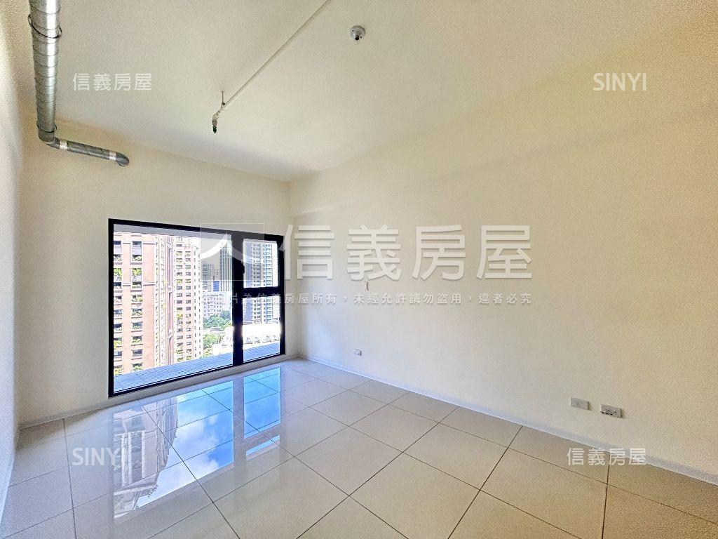 市政１號院高樓三房平車讚房屋室內格局與周邊環境