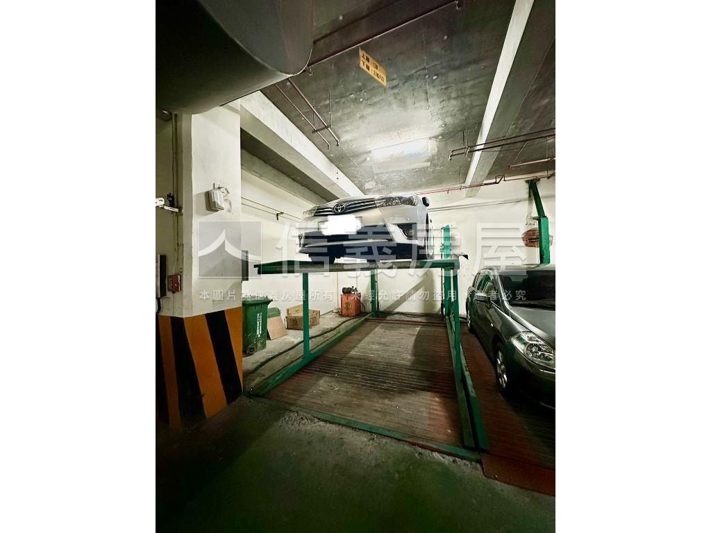 漂亮！近文華高中三房車位房屋室內格局與周邊環境