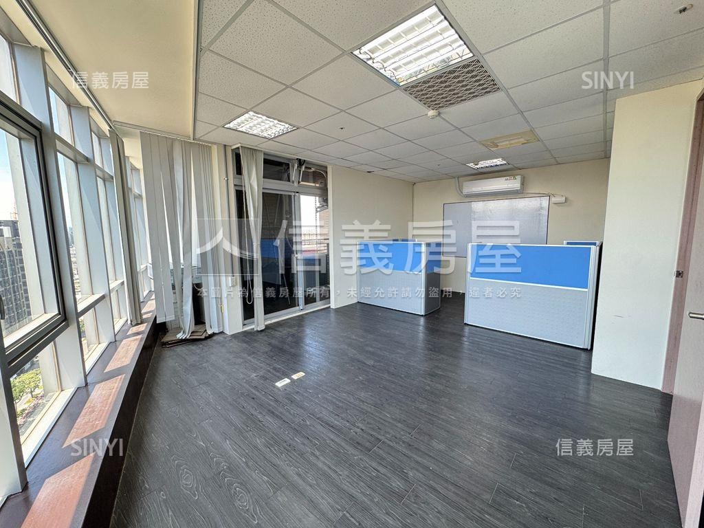 愛因斯坦辦公室釋有釋出房屋室內格局與周邊環境