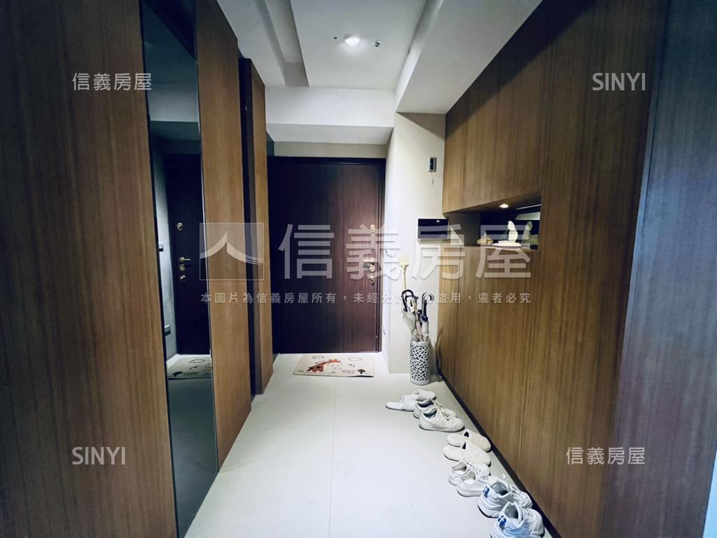 極稀國館帝景首排仁愛尚華房屋室內格局與周邊環境