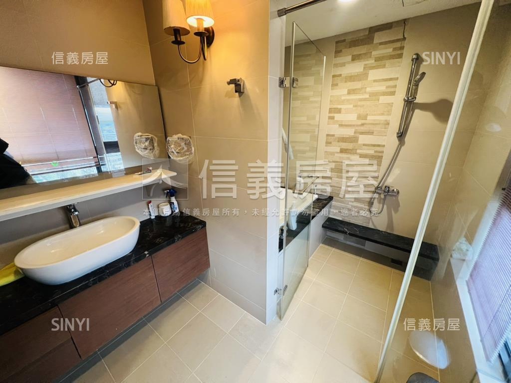 極稀國館帝景首排仁愛尚華房屋室內格局與周邊環境