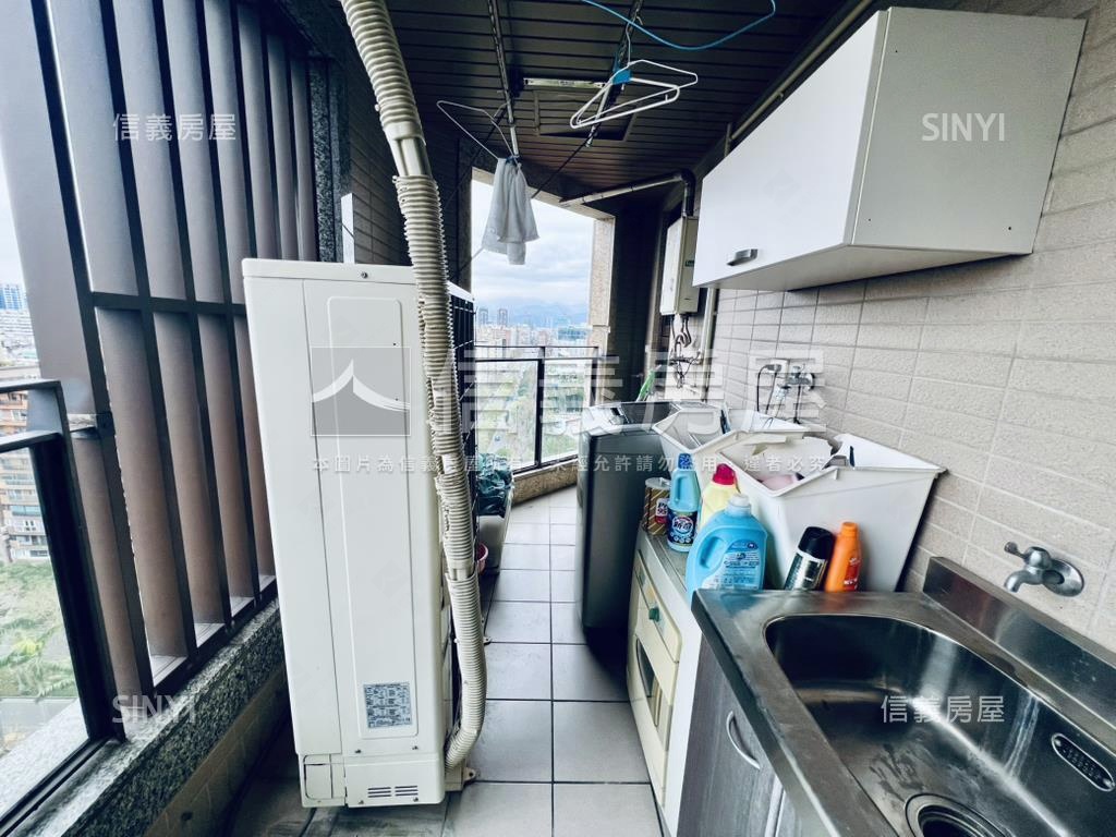 極稀國館帝景首排仁愛尚華房屋室內格局與周邊環境
