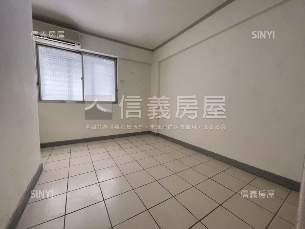 ．碧湖．綠景．樓中樓．房屋室內格局與周邊環境