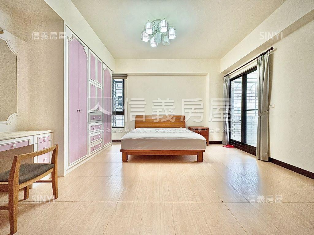 南科｜邊間質感雙車別墅房屋室內格局與周邊環境