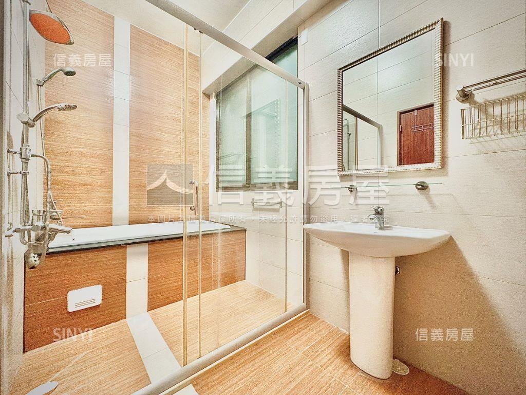 南科｜邊間質感雙車別墅房屋室內格局與周邊環境