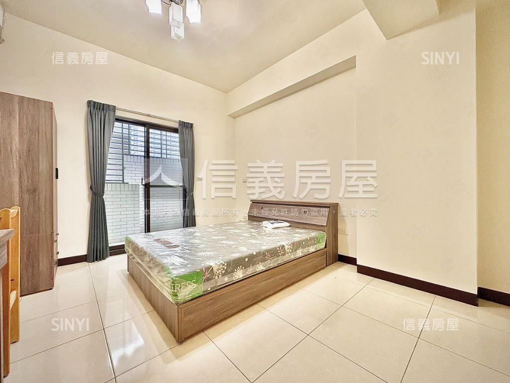 南科｜邊間質感雙車別墅房屋室內格局與周邊環境