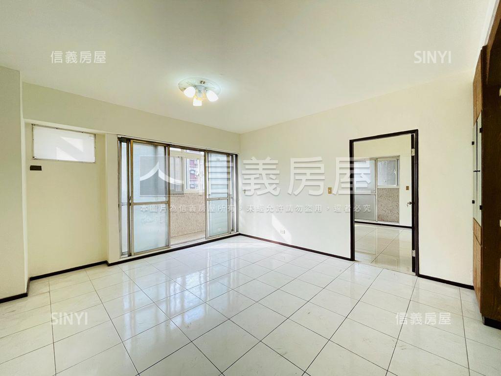 雙併電梯採光美三房房屋室內格局與周邊環境