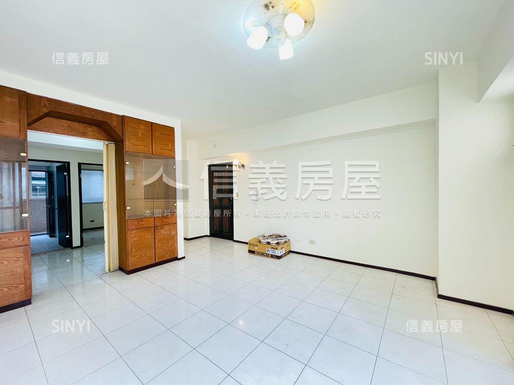 雙併電梯採光美三房房屋室內格局與周邊環境