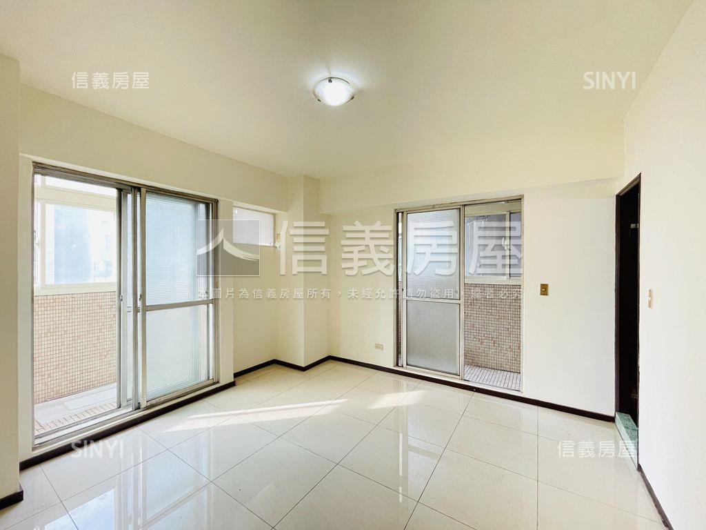 雙併電梯採光美三房房屋室內格局與周邊環境