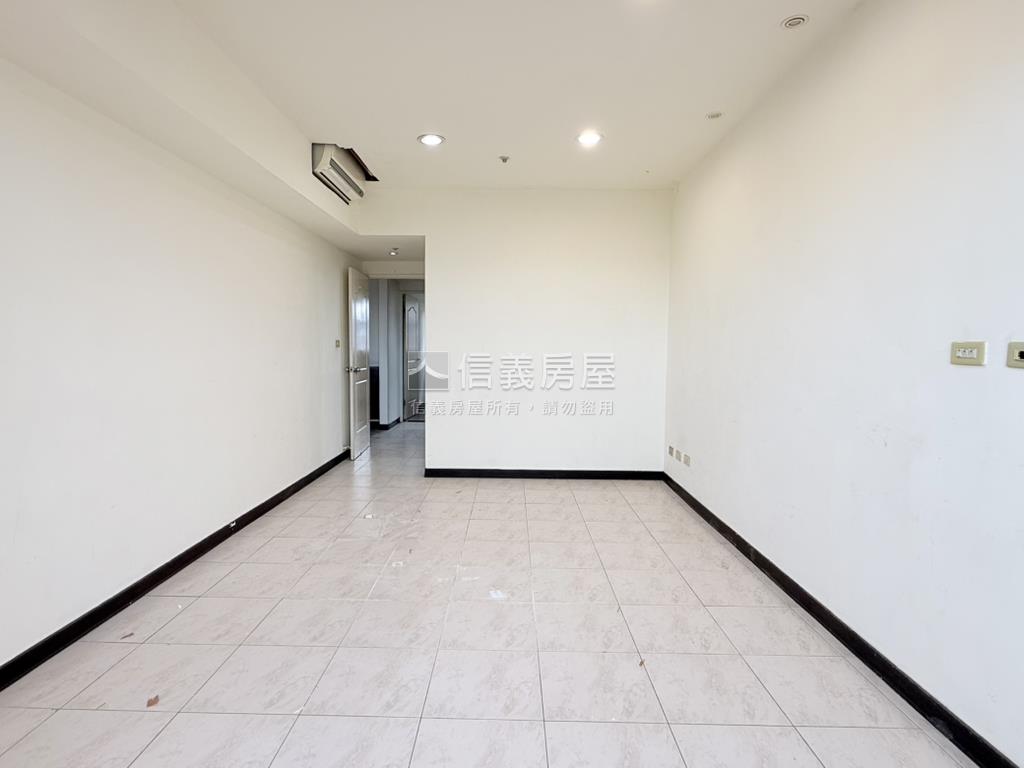風華絕代高樓美景三房車房屋室內格局與周邊環境