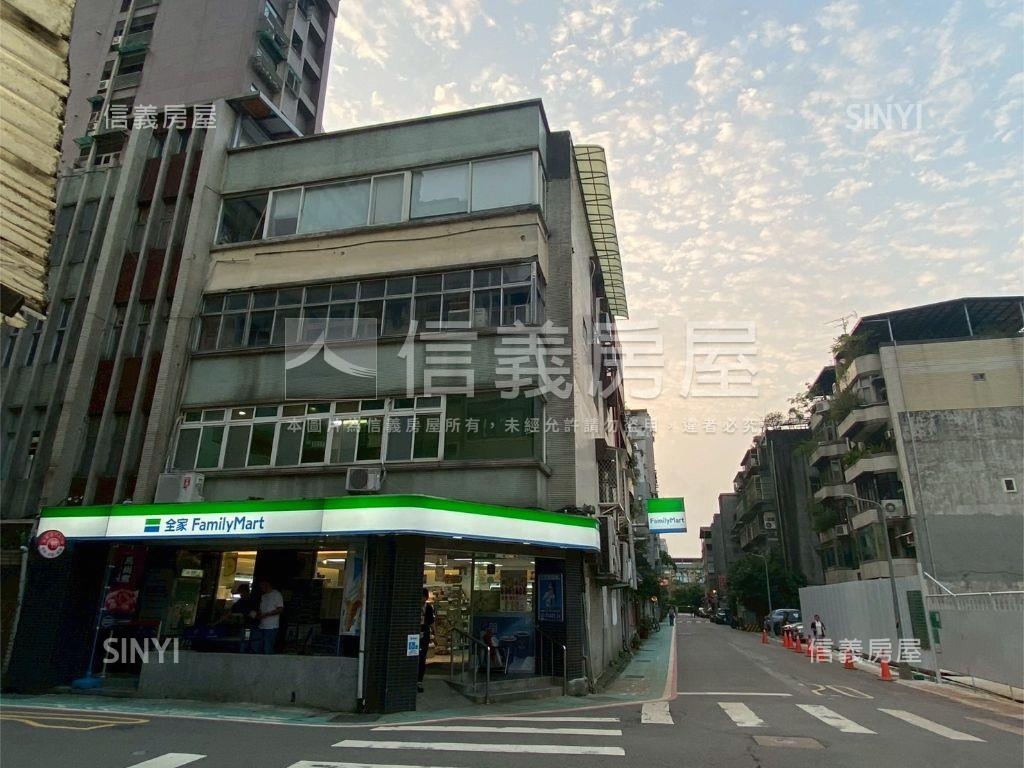 近台電大樓站電梯大四房房屋室內格局與周邊環境