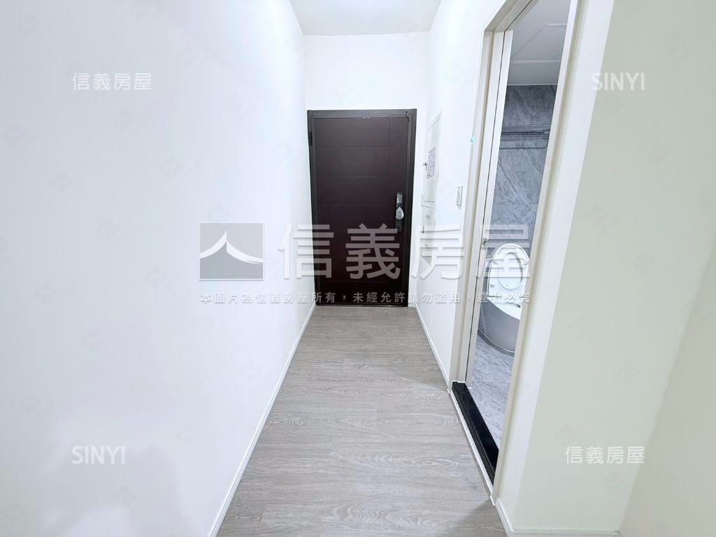 景安文匯露臺三房車位房屋室內格局與周邊環境