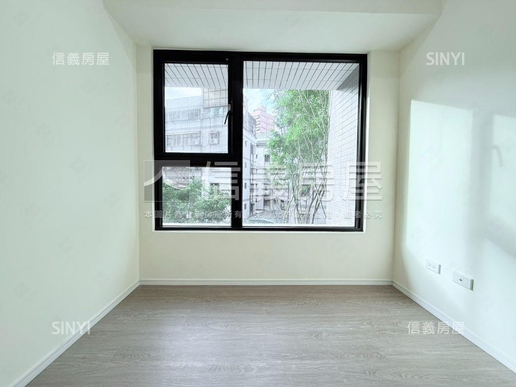 景安文匯露臺三房車位房屋室內格局與周邊環境