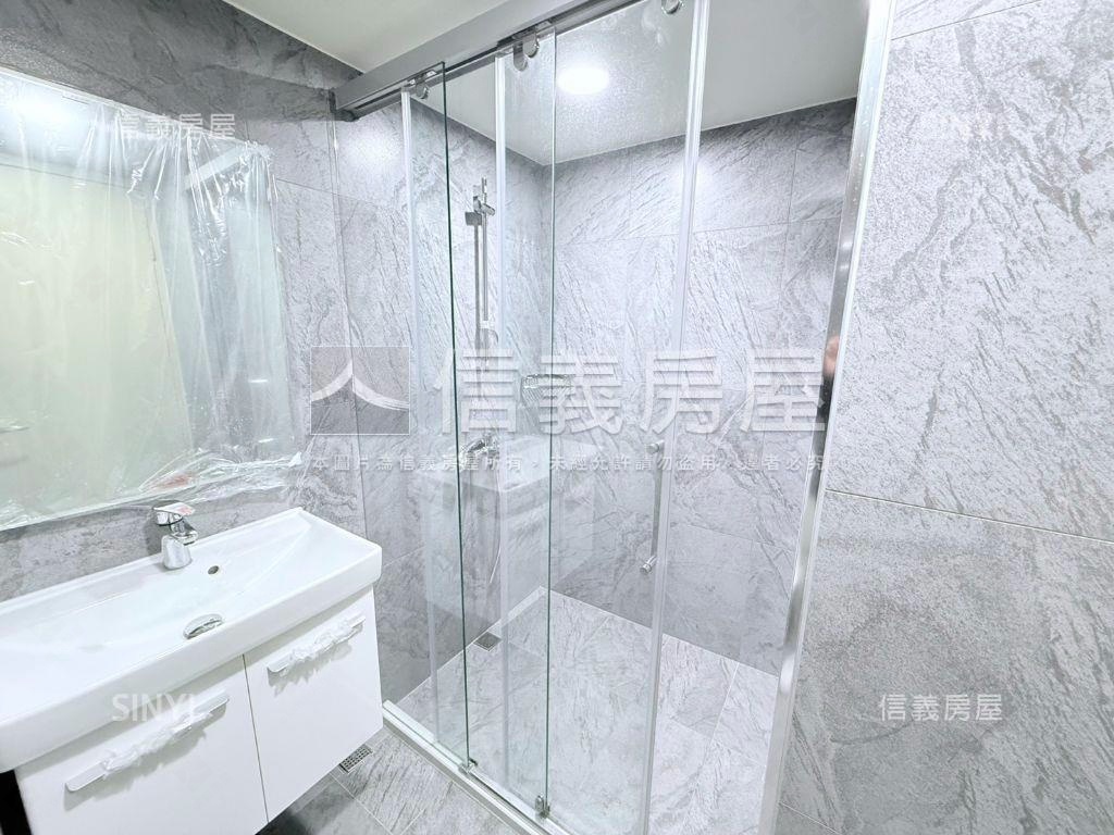 景安文匯露臺三房車位房屋室內格局與周邊環境