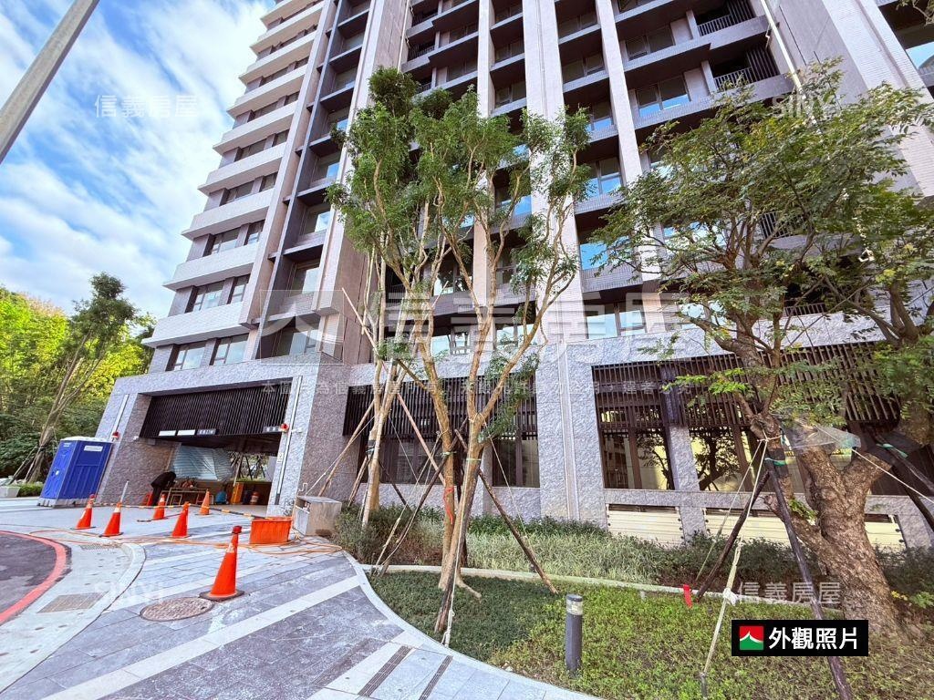 景安文匯露臺三房車位房屋室內格局與周邊環境