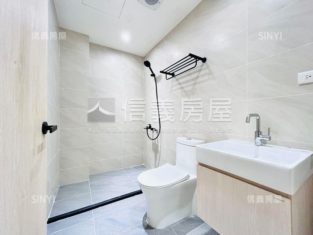 中正路未來Ｇ９旁商辦２房屋室內格局與周邊環境