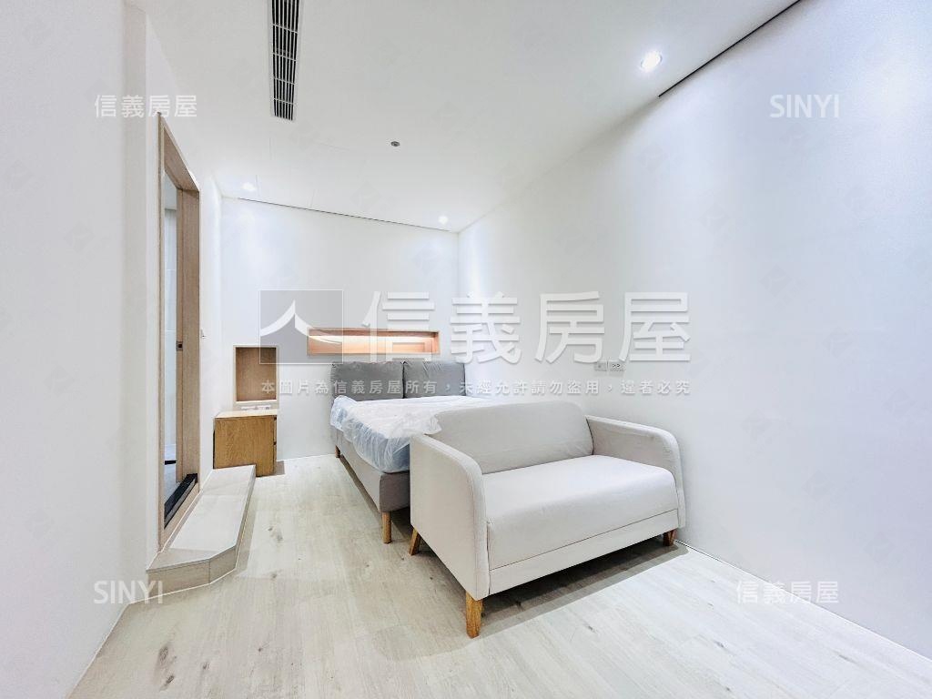中正路未來Ｇ９旁商辦２房屋室內格局與周邊環境