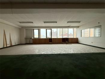 世界企業大樓ＡＢ