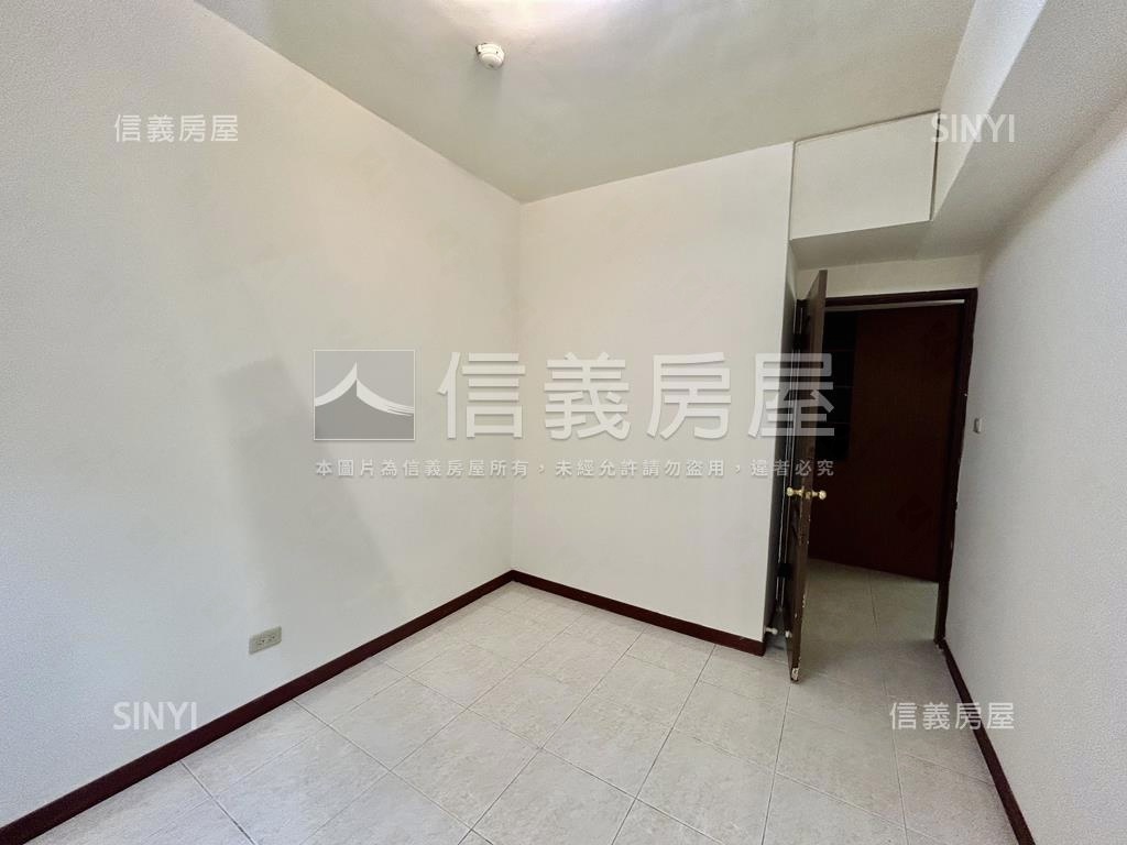 典藏華廈採光方正大三房房屋室內格局與周邊環境