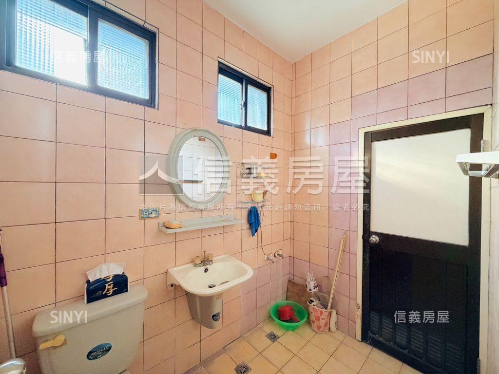 東光陽明正路邊間黃金店面房屋室內格局與周邊環境