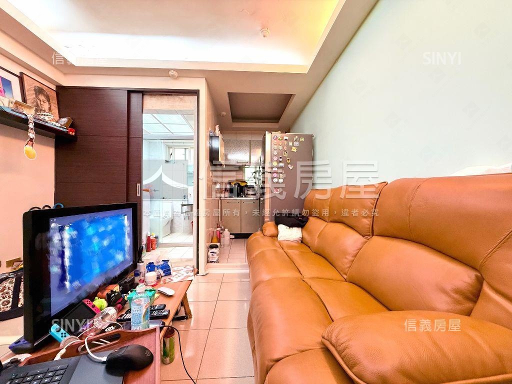 地上權－西門美妝電梯兩房房屋室內格局與周邊環境