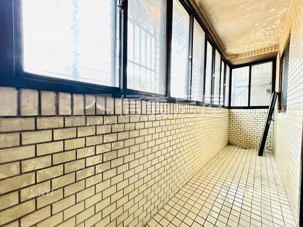 國泰建設如意電梯華廈房屋室內格局與周邊環境