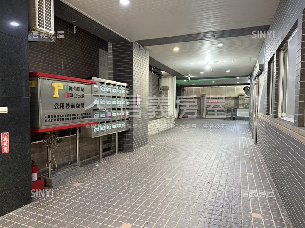 廈之堡中正小資車位房屋室內格局與周邊環境