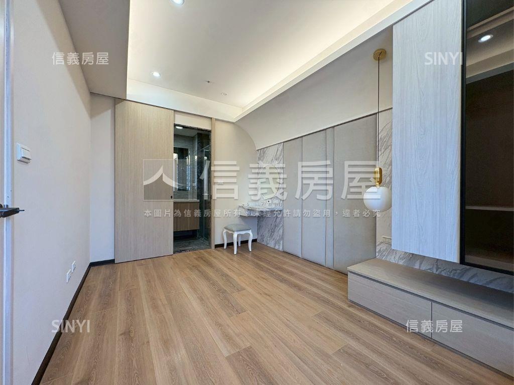 高樓景觀鄉林恆美２房車位房屋室內格局與周邊環境