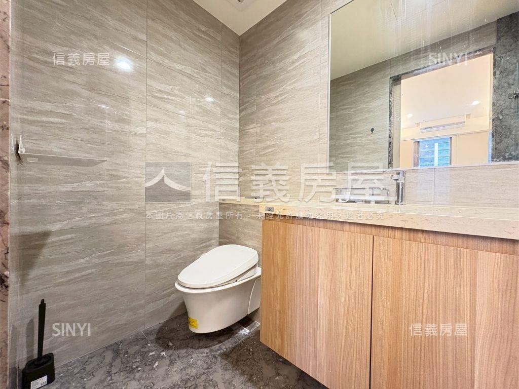 高樓景觀鄉林恆美２房車位房屋室內格局與周邊環境