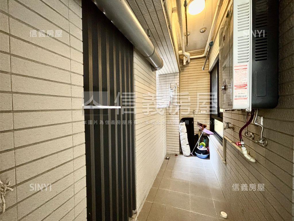 捷運宅高樓大兩房平車房屋室內格局與周邊環境