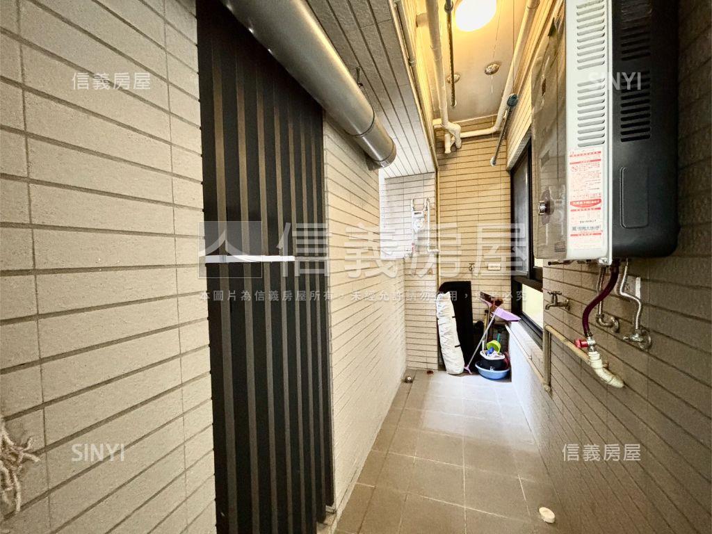 捷運宅高樓大兩房平車房屋室內格局與周邊環境