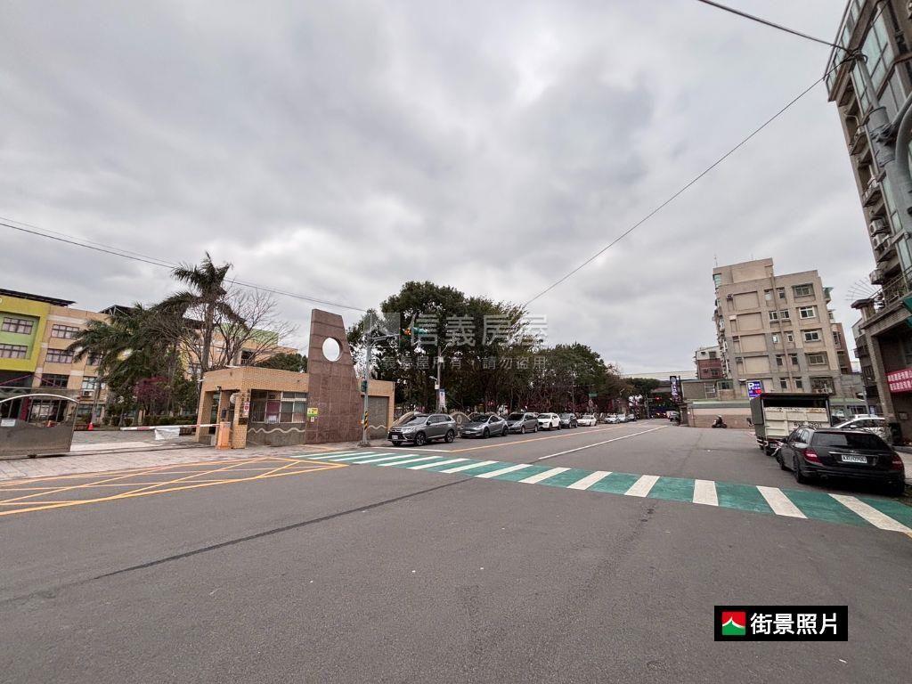 Ａ８特利屋景觀二房車位房屋室內格局與周邊環境