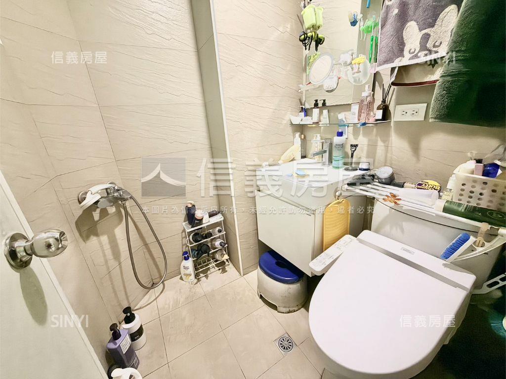 仁愛我家三房車位房屋室內格局與周邊環境