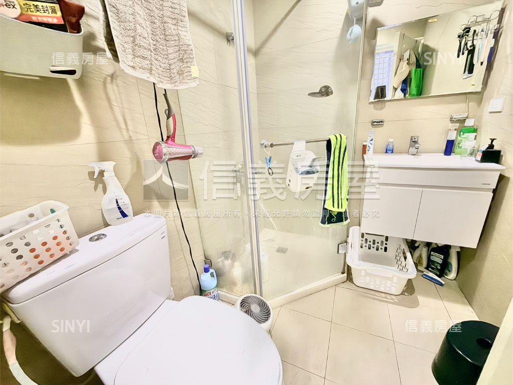 仁愛我家三房車位房屋室內格局與周邊環境