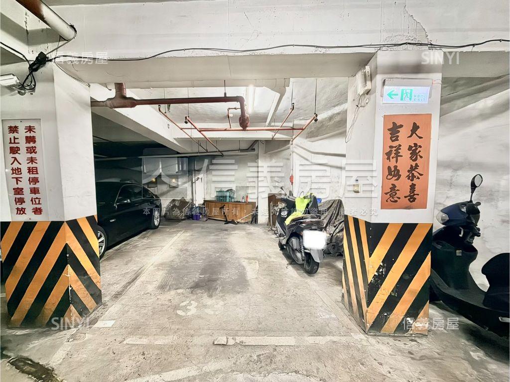 仁愛我家三房車位房屋室內格局與周邊環境