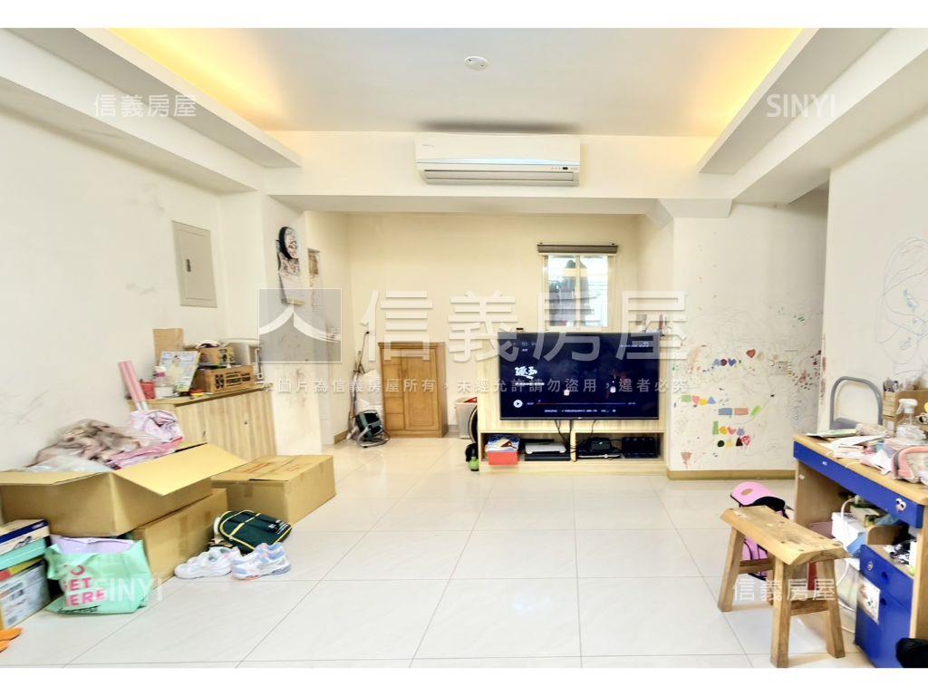 仁愛我家三房車位房屋室內格局與周邊環境