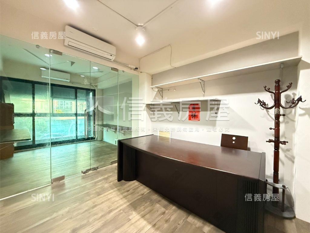 自強南路臨路透天店面房屋室內格局與周邊環境