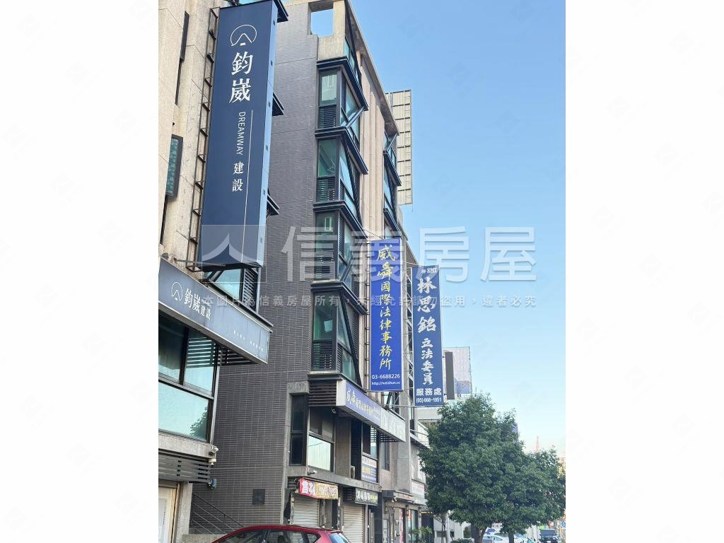 自強南路臨路透天店面房屋室內格局與周邊環境