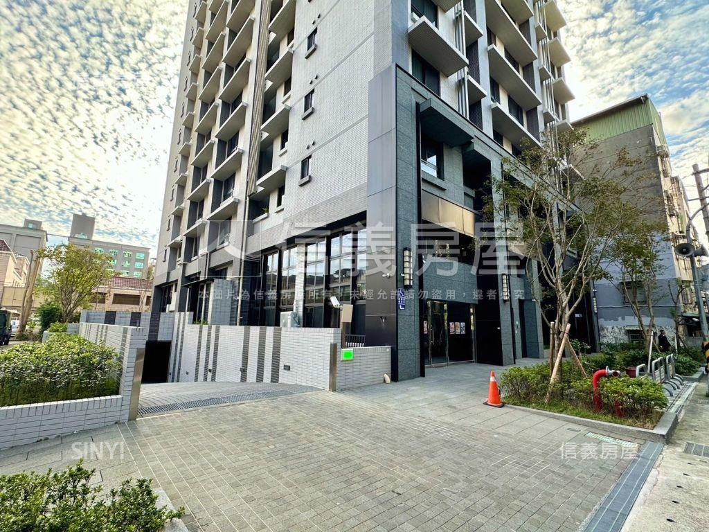 錦和苑全新大面寬店辦Ａ房屋室內格局與周邊環境