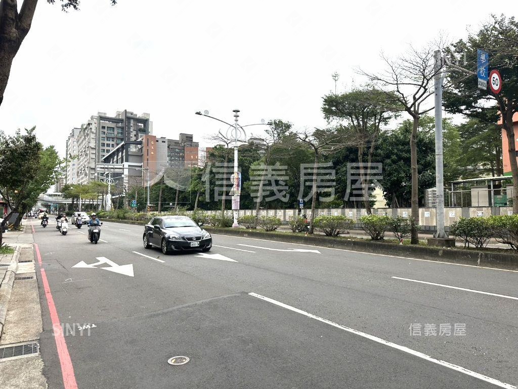 正中山路省道核心二樓公寓房屋室內格局與周邊環境